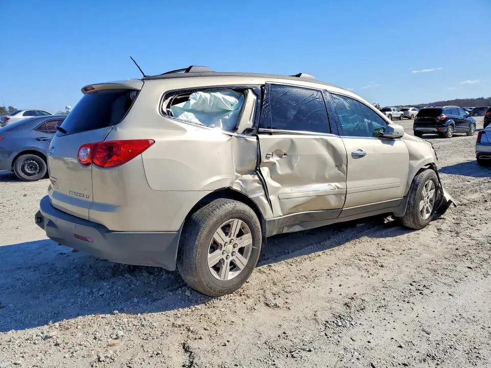 2012 CHEVROLET TRAVERSE LT  