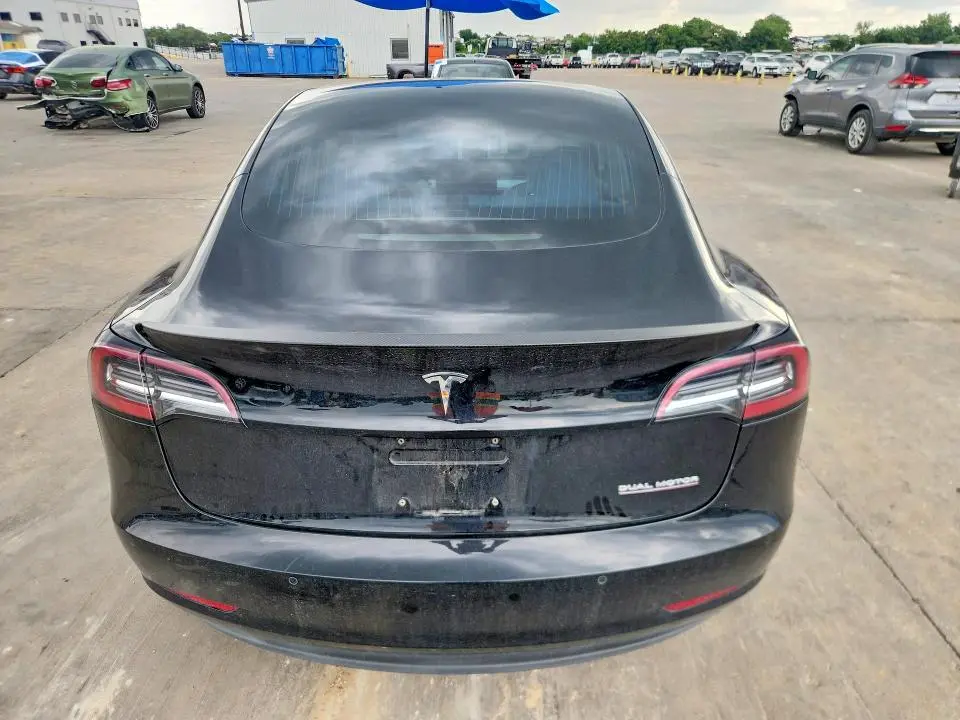 2018 TESLA MODEL 3   