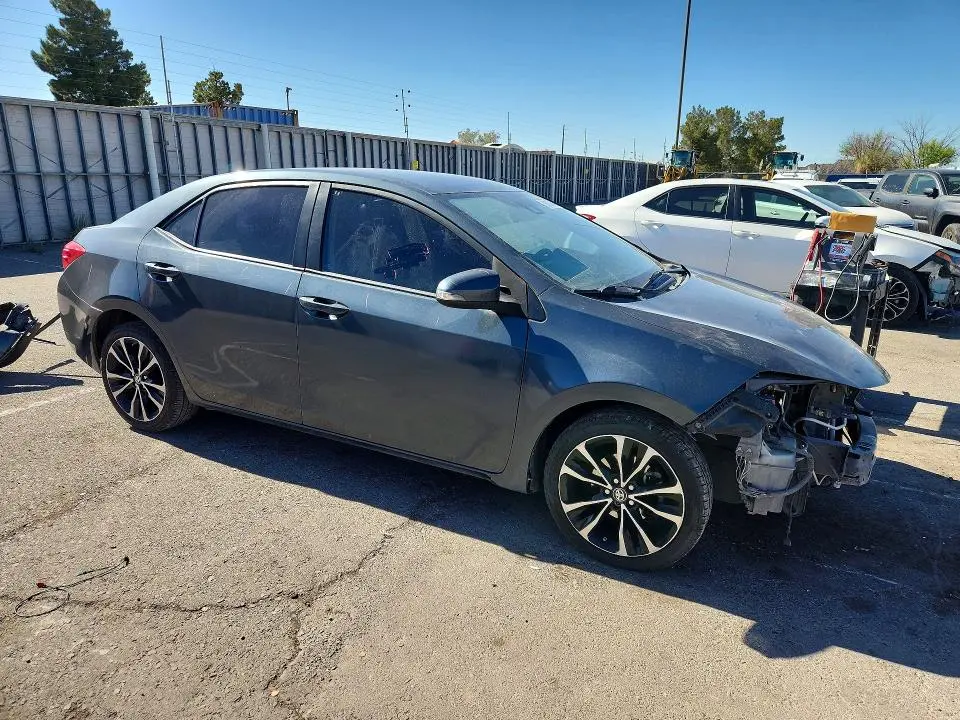 2018 TOYOTA COROLLA SE  