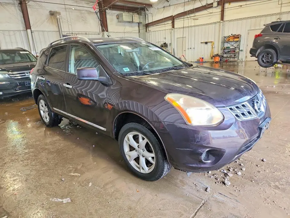 2011 NISSAN ROGUE S  