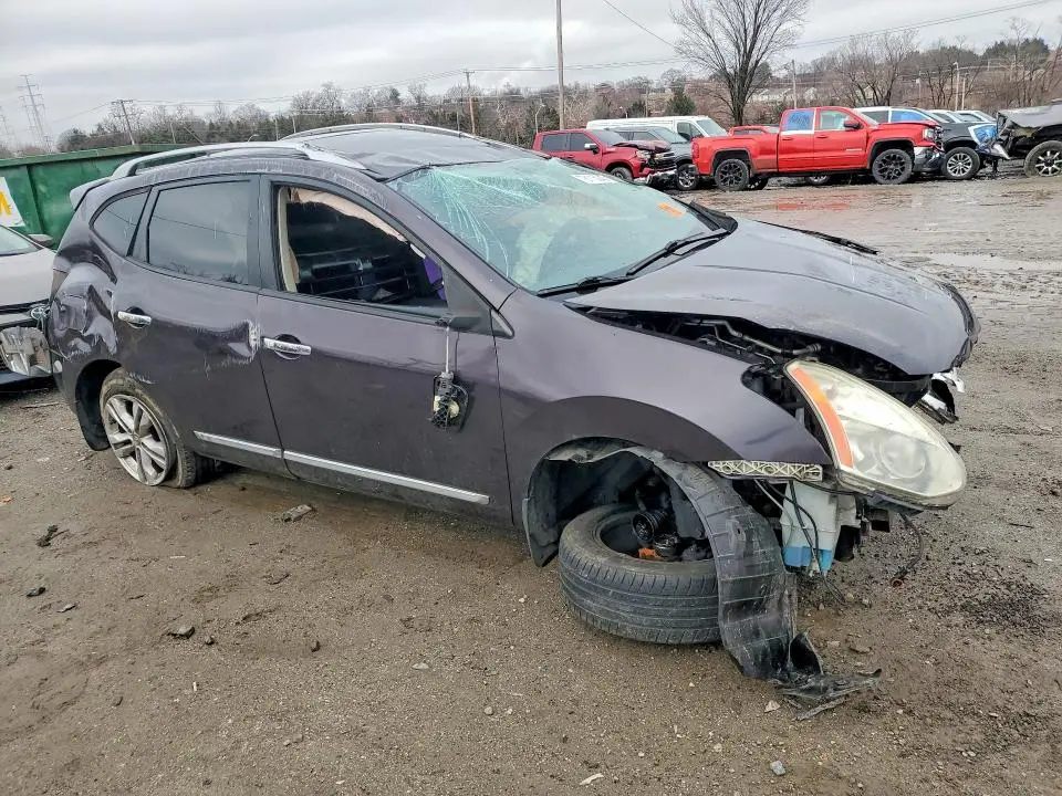 2013 NISSAN ROGUE S  