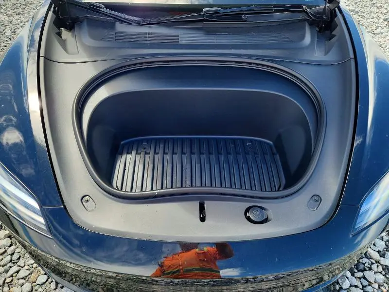 2026 TESLA MODEL 3   