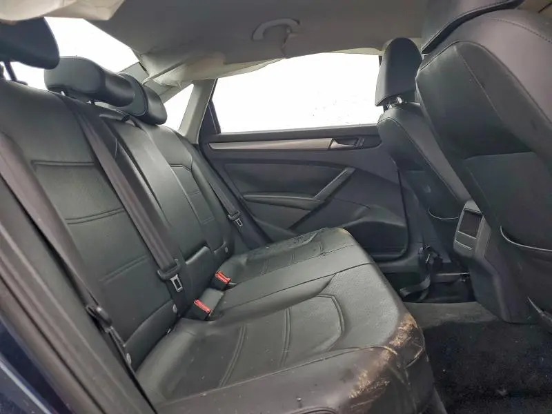 2014 VOLKSWAGEN PASSAT S  