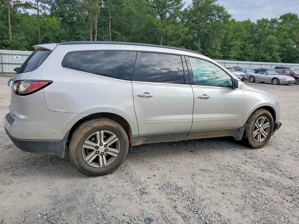 2015 CHEVROLET TRAVERSE LT  