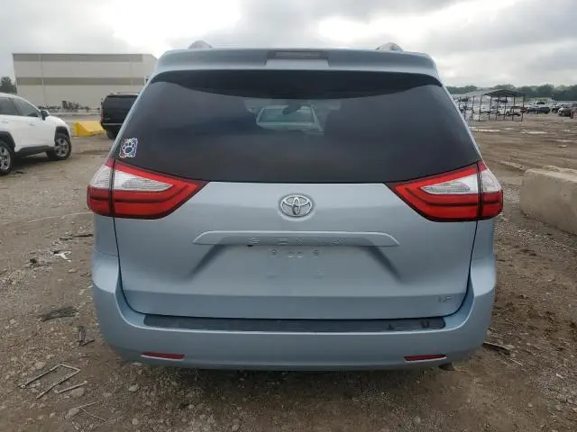 2016 TOYOTA SIENNA LE  