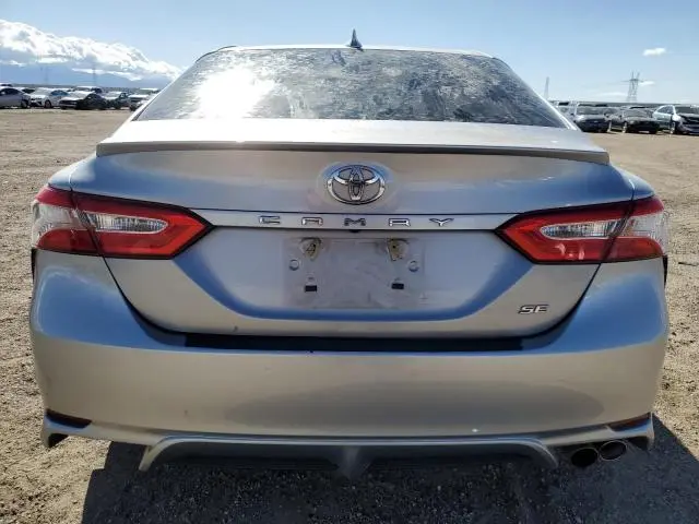 2020 TOYOTA CAMRY SE  