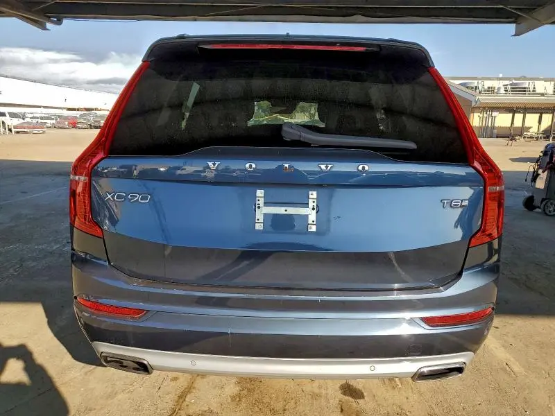 2019 VOLVO XC90 T8 MOMENTUM  