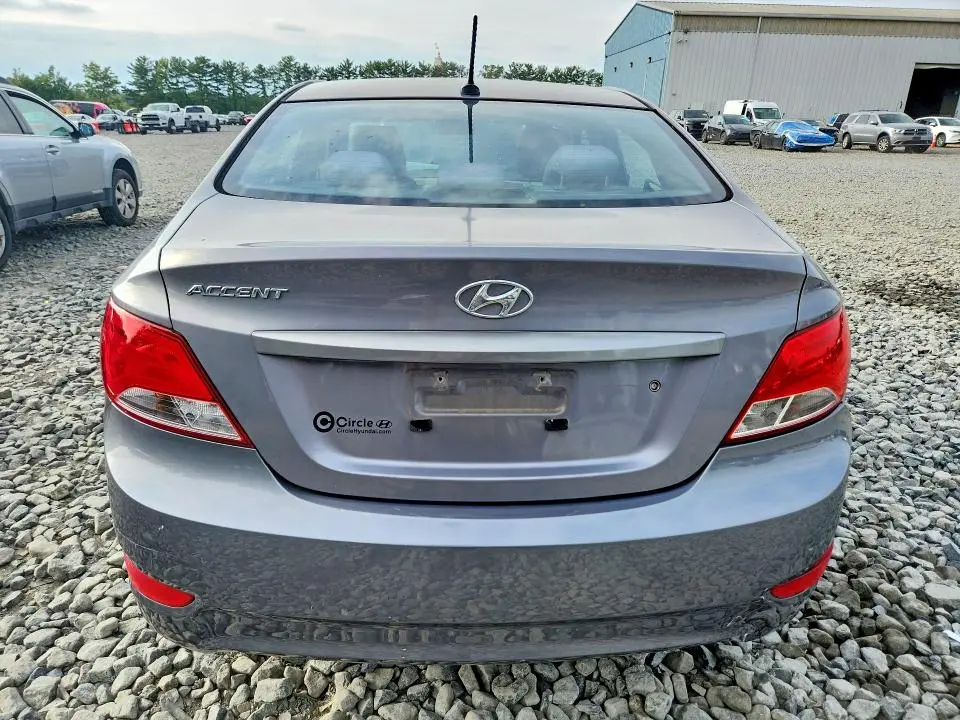 2015 HYUNDAI ACCENT GLS  