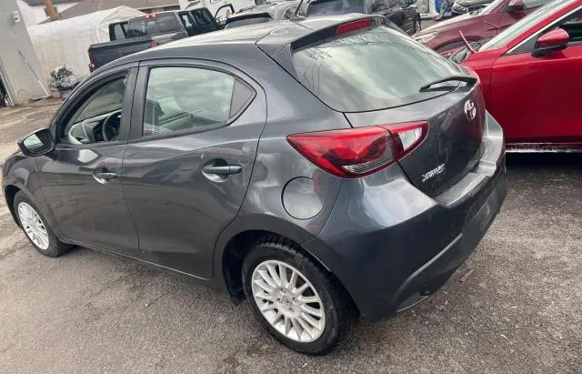 2020 TOYOTA YARIS LE  