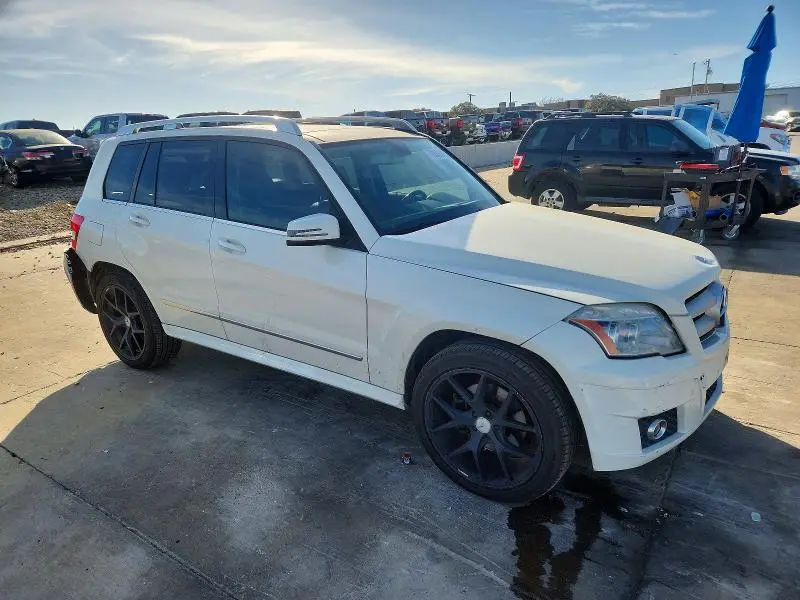 2011 MERCEDES-BENZ GLK 350  