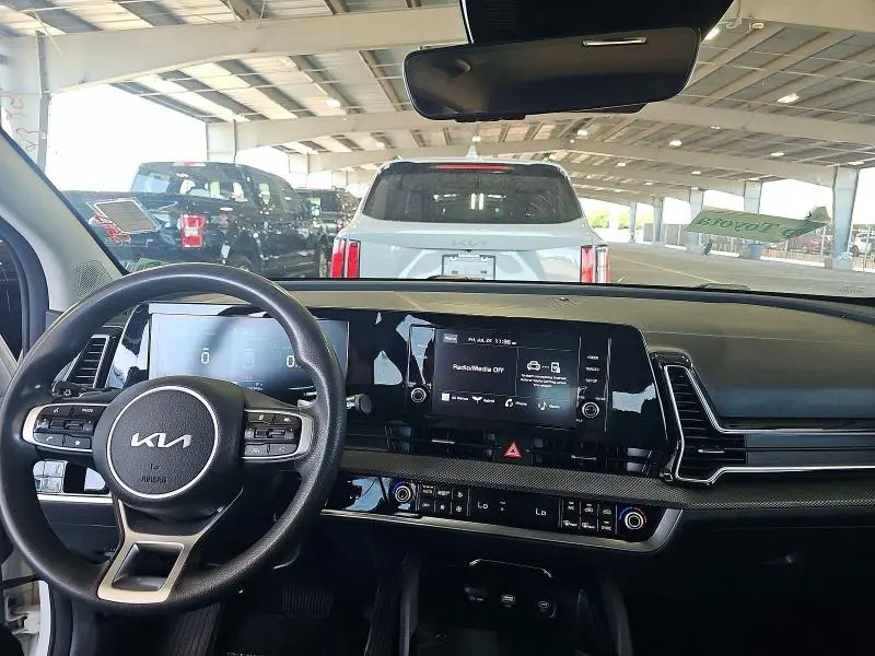 2023 KIA SPORTAGE LX  