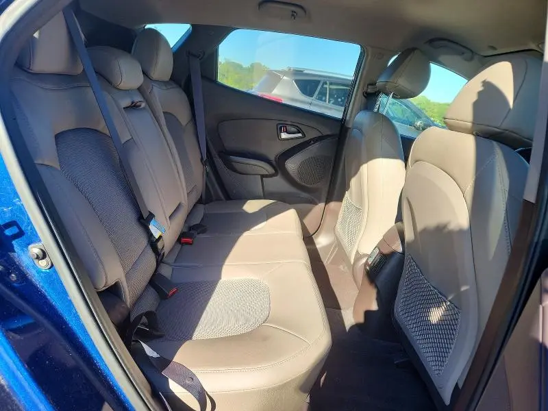 2014 HYUNDAI TUCSON SE  