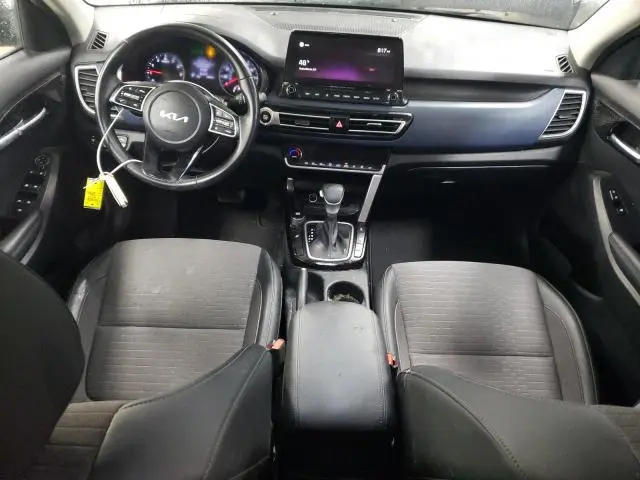 2022 KIA SELTOS S  