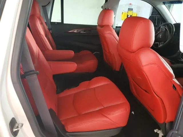 2016 CADILLAC ESCALADE LUXURY  