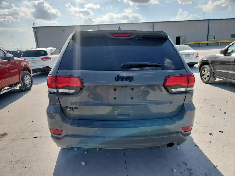 2020 JEEP GRAND CHEROKEE LAREDO  