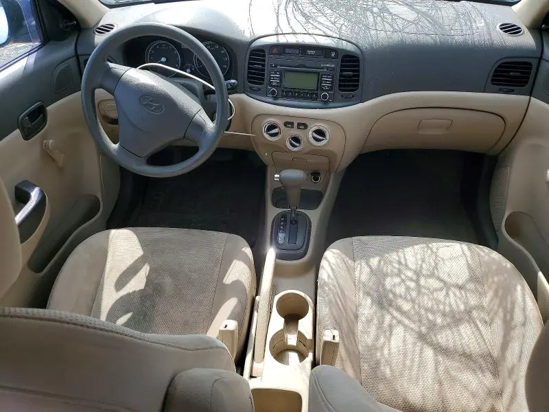 2011 HYUNDAI ACCENT   