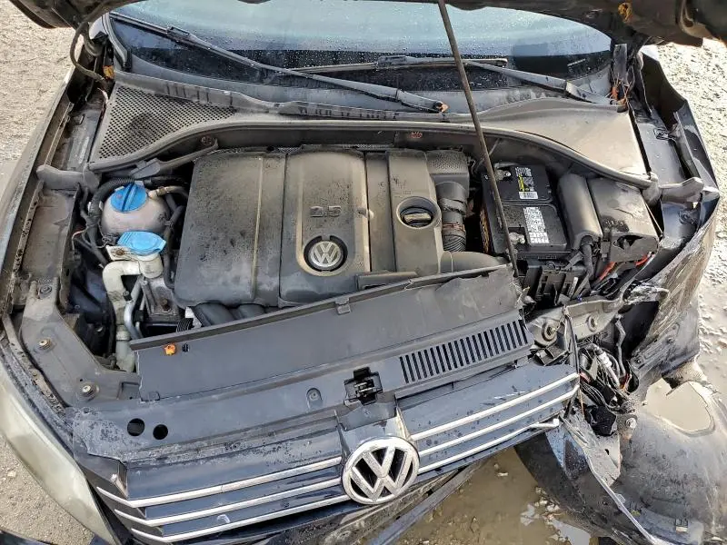 2012 VOLKSWAGEN PASSAT SE  