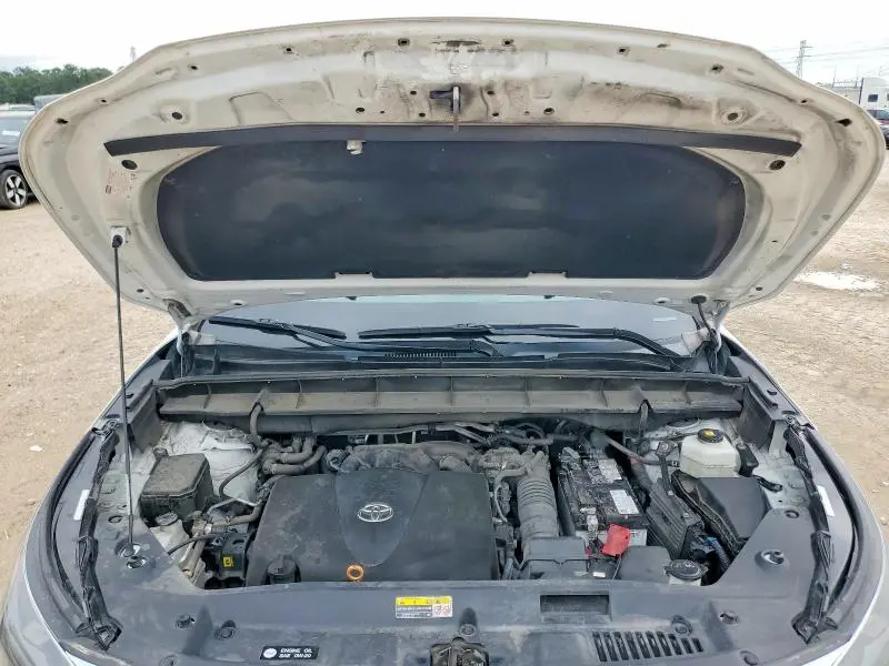 2022 TOYOTA HIGHLANDER L  