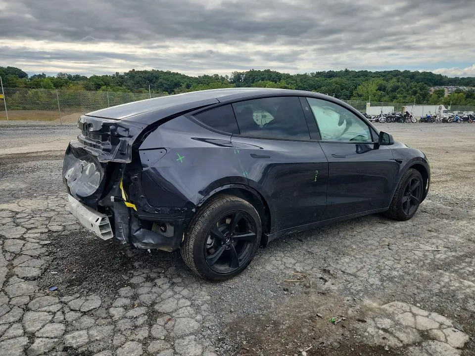 2026 TESLA MODEL Y   