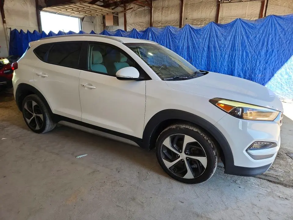 2017 HYUNDAI TUCSON SPORT  