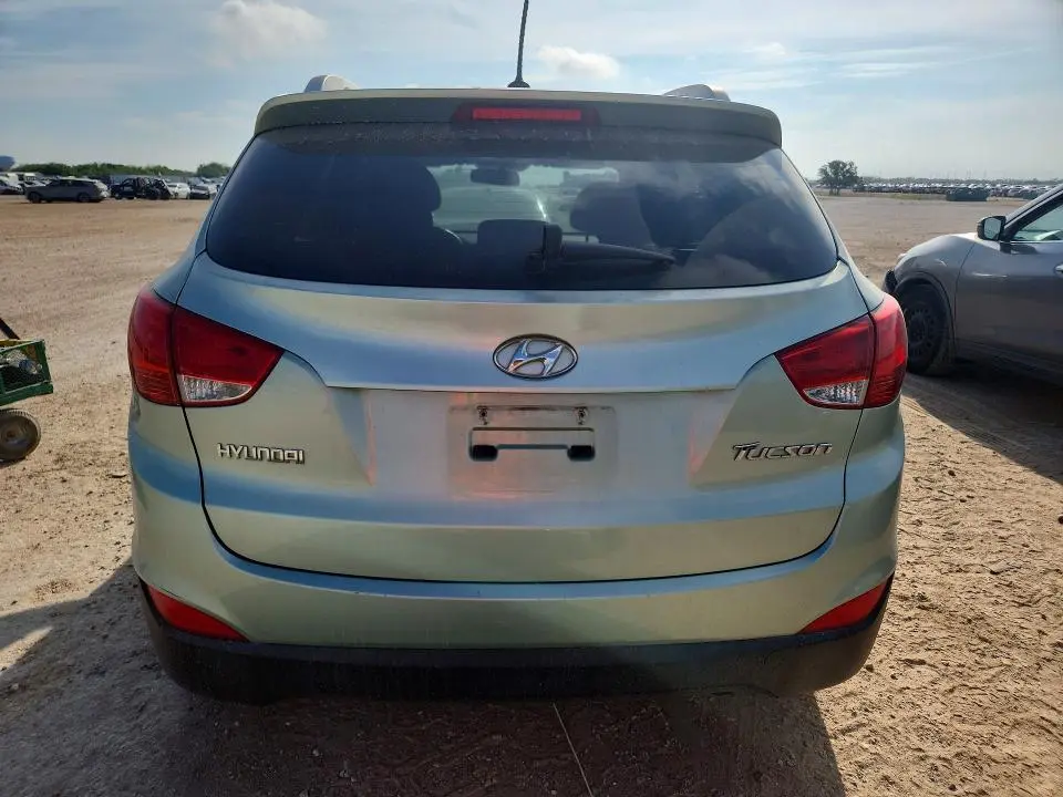 2011 HYUNDAI TUCSON GLS  
