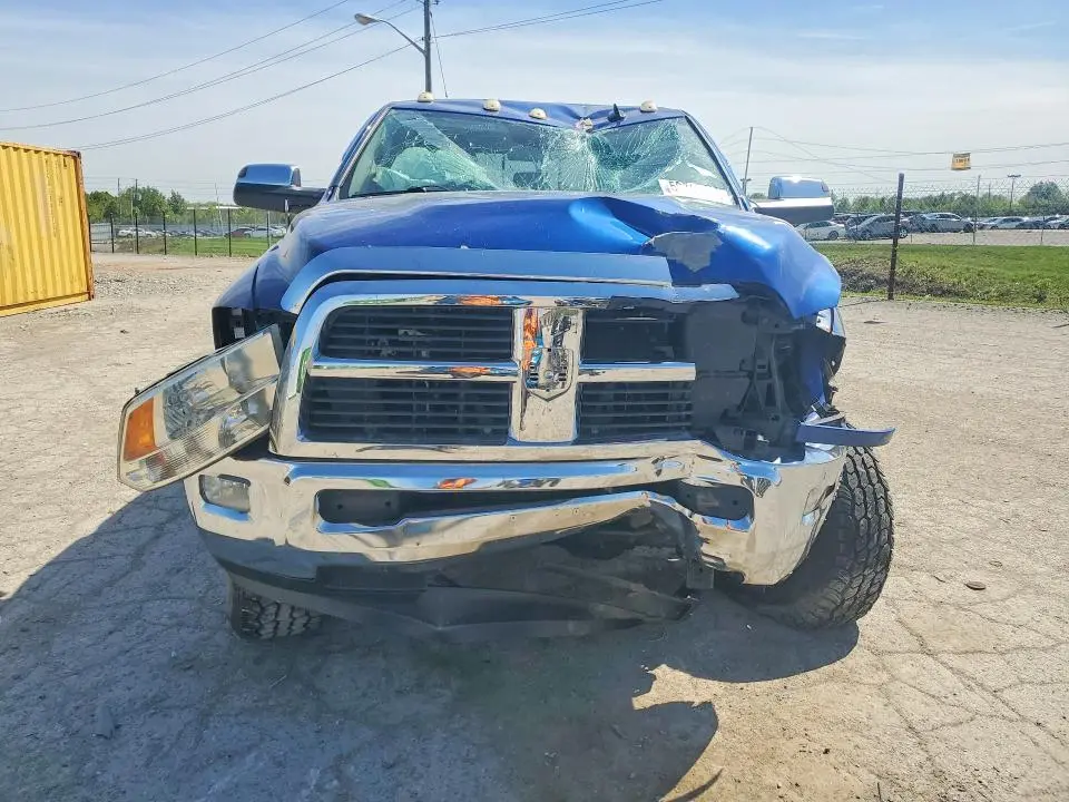 2015 RAM 2500 SLT  