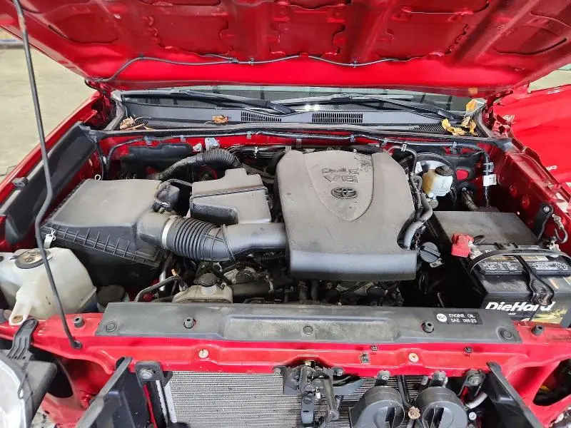 2019 TOYOTA TACOMA SR5 V6  