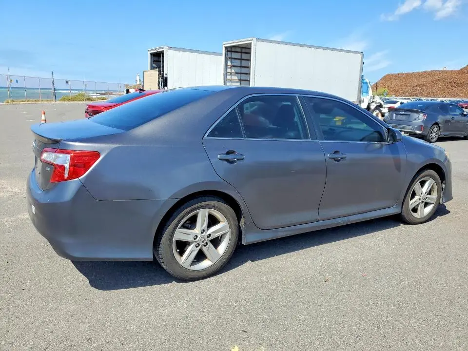 2014 TOYOTA CAMRY L  