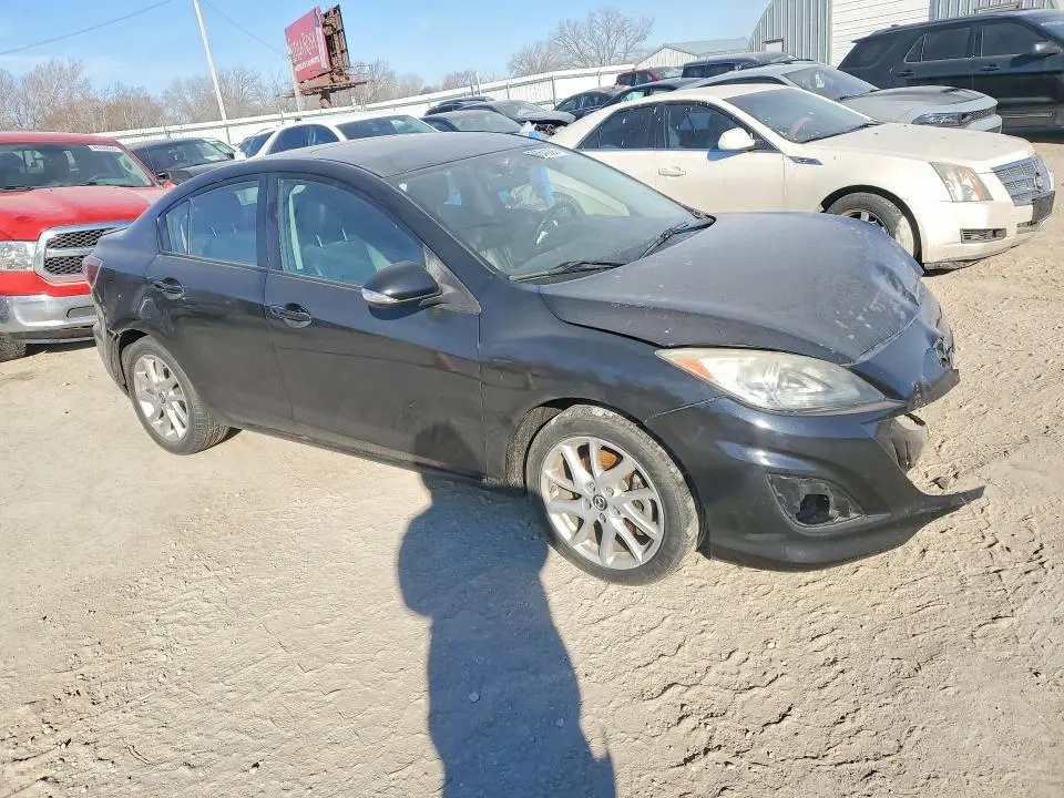2013 MAZDA 3 S  
