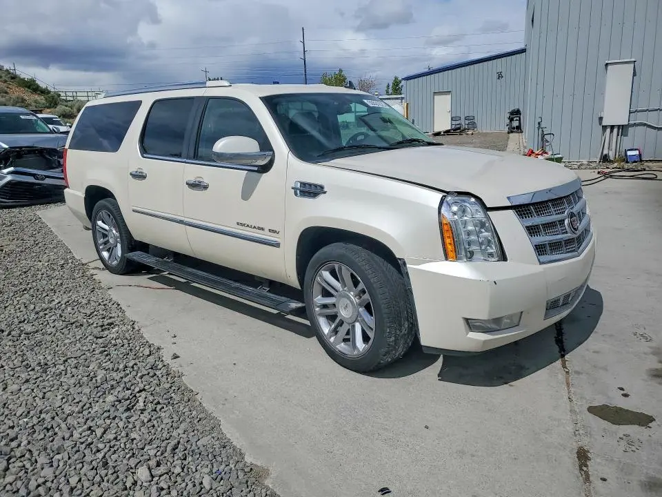 2011 CADILLAC ESCALADE ESV PLATINUM  
