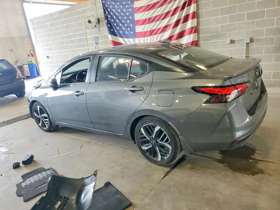 2025 NISSAN VERSA SR  