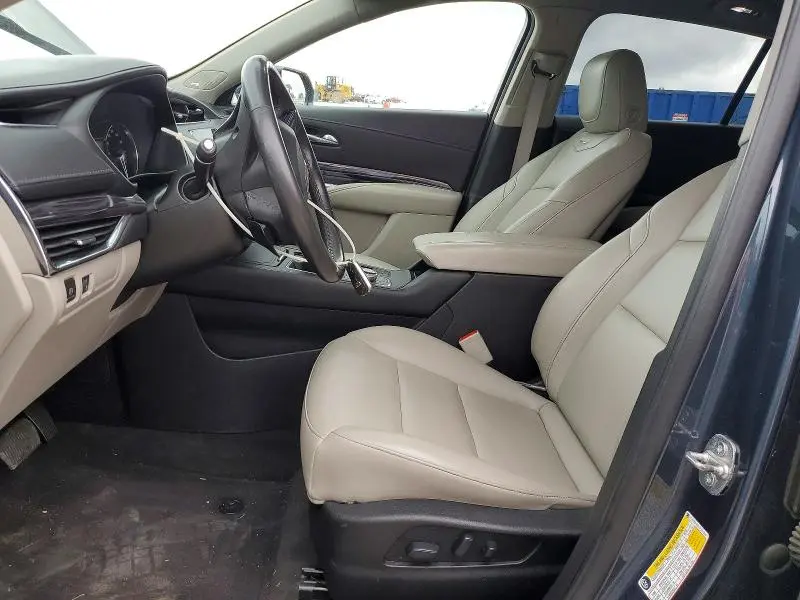 2019 CADILLAC XT4 LUXURY  