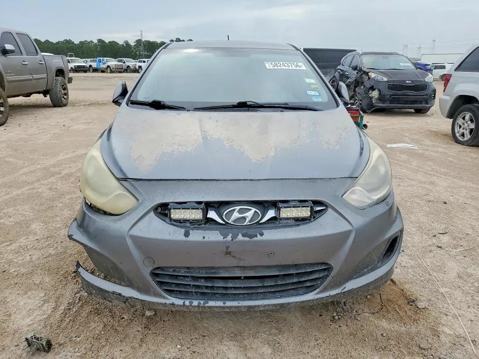 2013 HYUNDAI ACCENT GS  