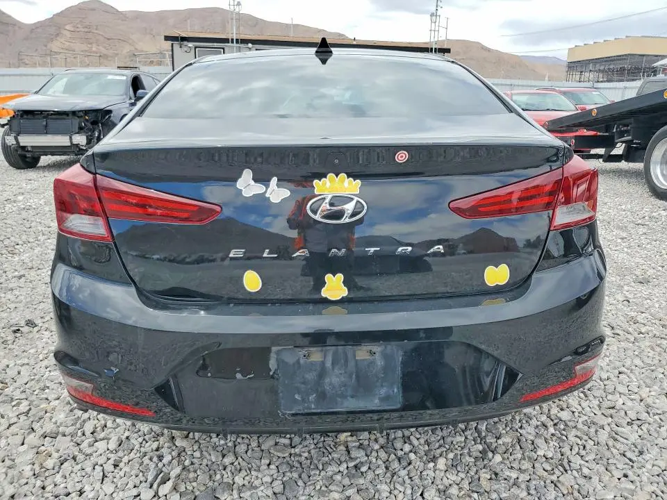 2020 HYUNDAI ELANTRA SEL  