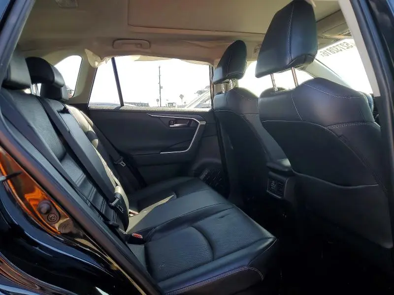 2020 TOYOTA RAV4 LIMITED  