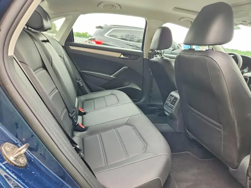 2022 VOLKSWAGEN PASSAT SE  