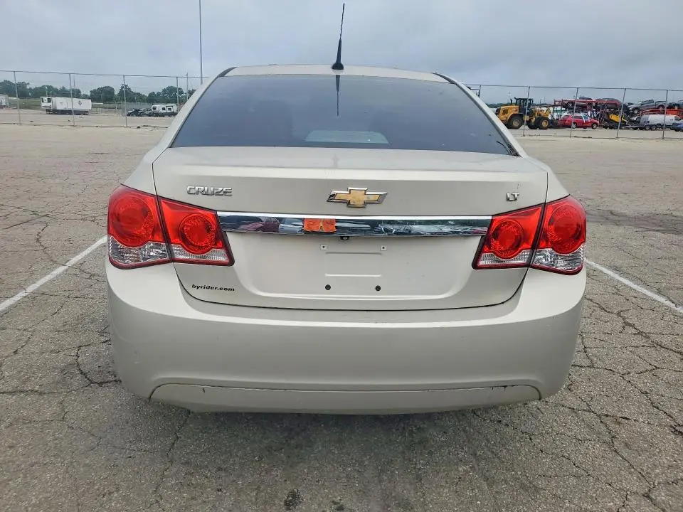 2014 CHEVROLET CRUZE LT  