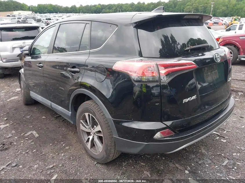 2018 TOYOTA RAV4 XLE