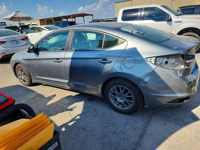 2019 HYUNDAI ELANTRA SE  