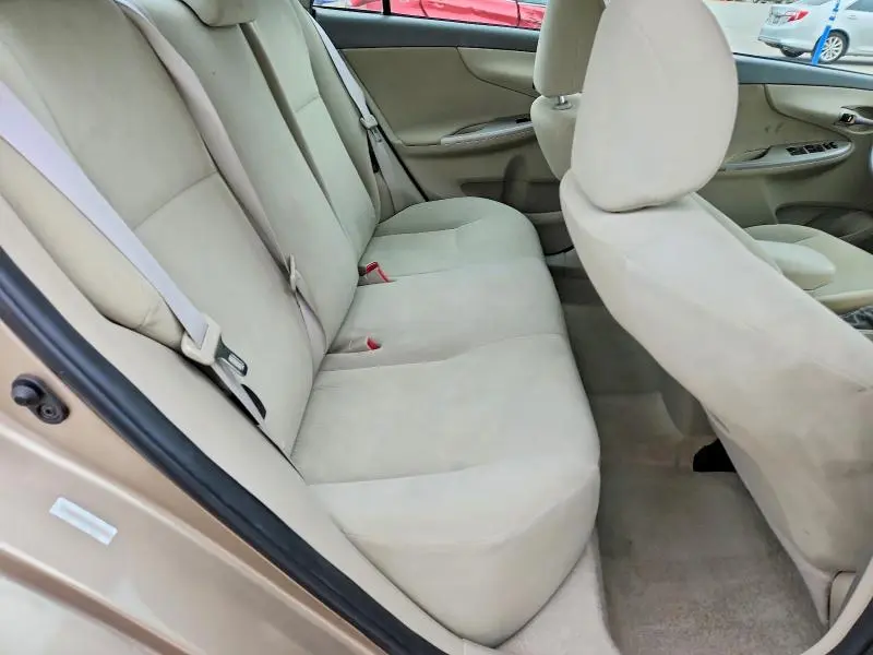 2010 TOYOTA COROLLA LE  