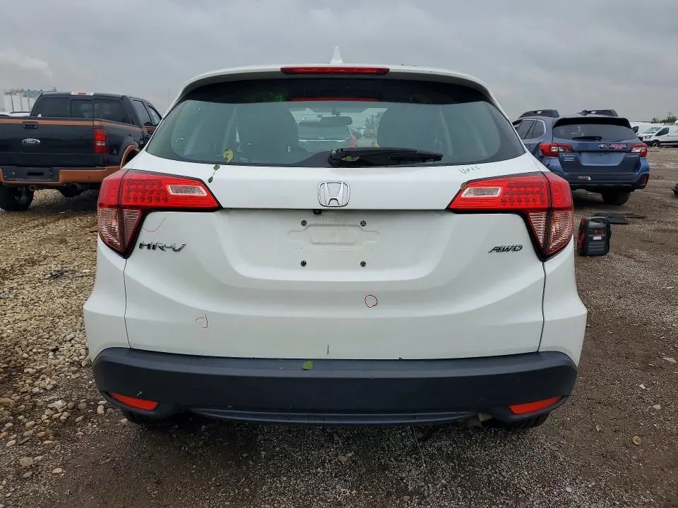 2017 HONDA HR-V LX  