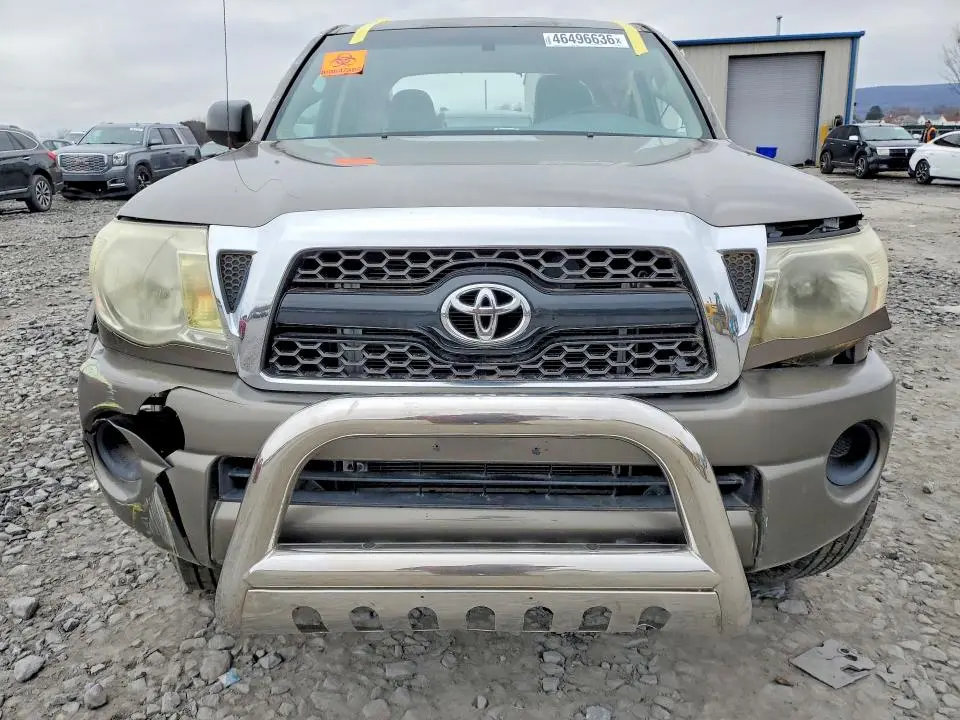 2011 TOYOTA TACOMA BASE  