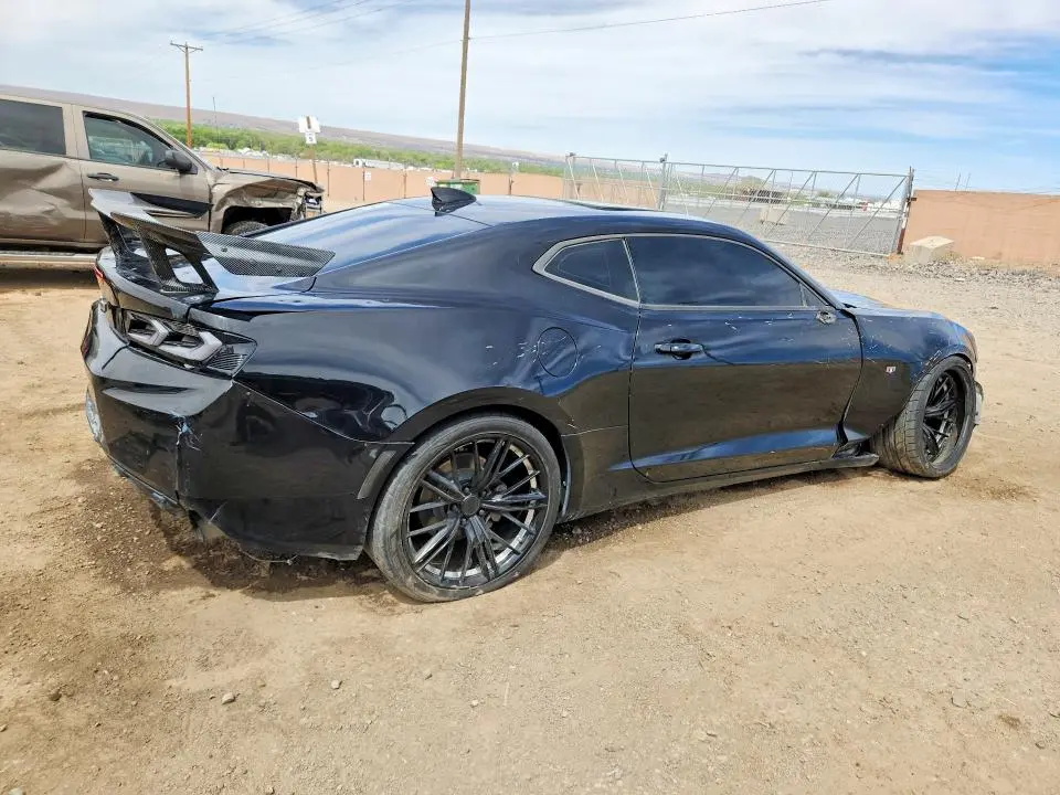 2017 CHEVROLET CAMARO LT  