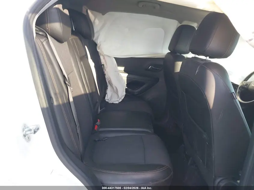 2022 CHEVROLET TRAX AWD LT