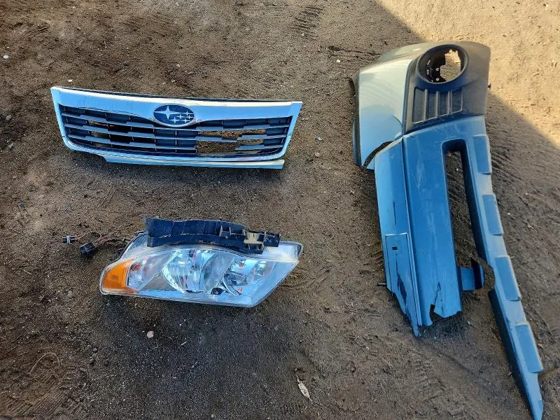 2010 SUBARU FORESTER XS  