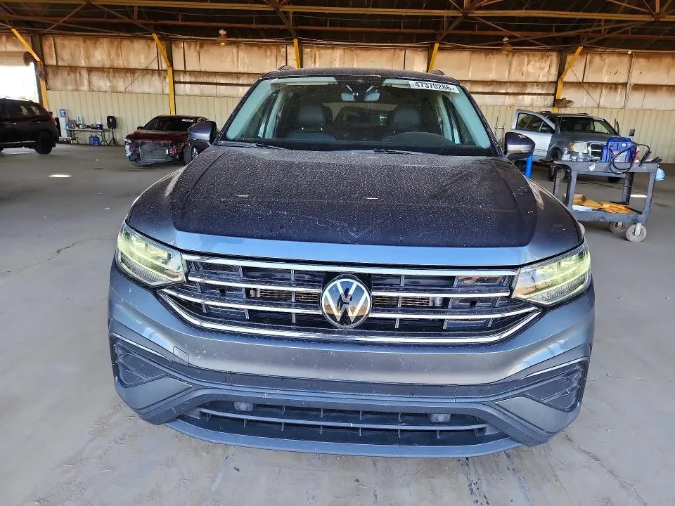 2023 VOLKSWAGEN TIGUAN SE  