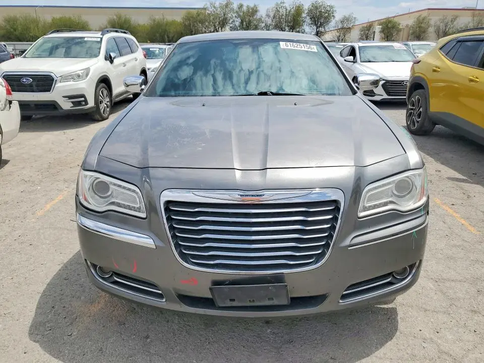 2011 CHRYSLER 300 LIMITED  
