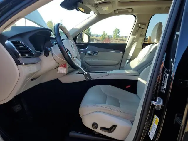 2023 VOLVO XC90 PLUS