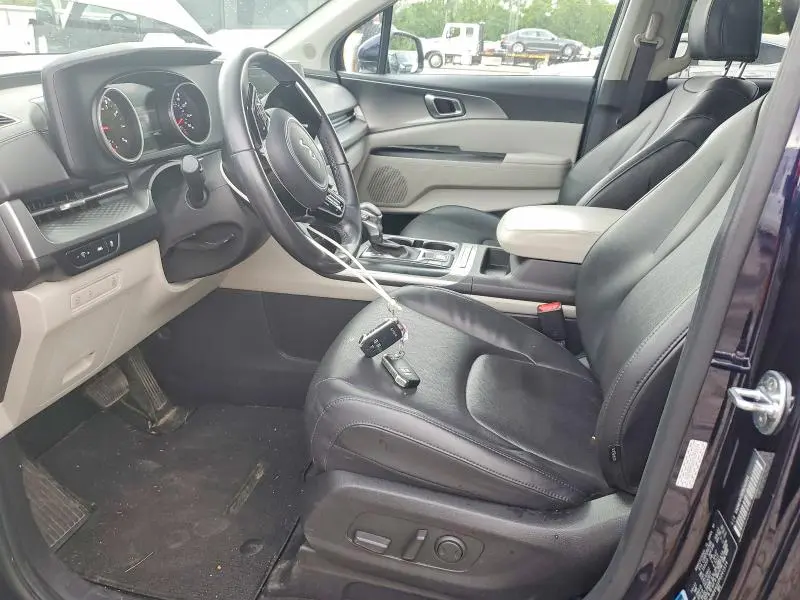 2023 KIA CARNIVAL LX  