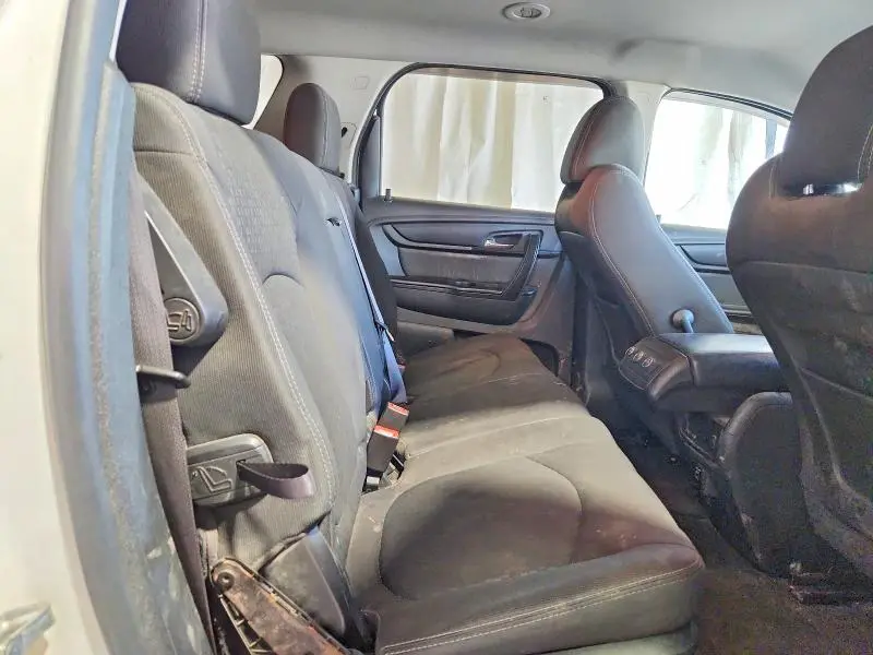 2014 GMC ACADIA SLE  